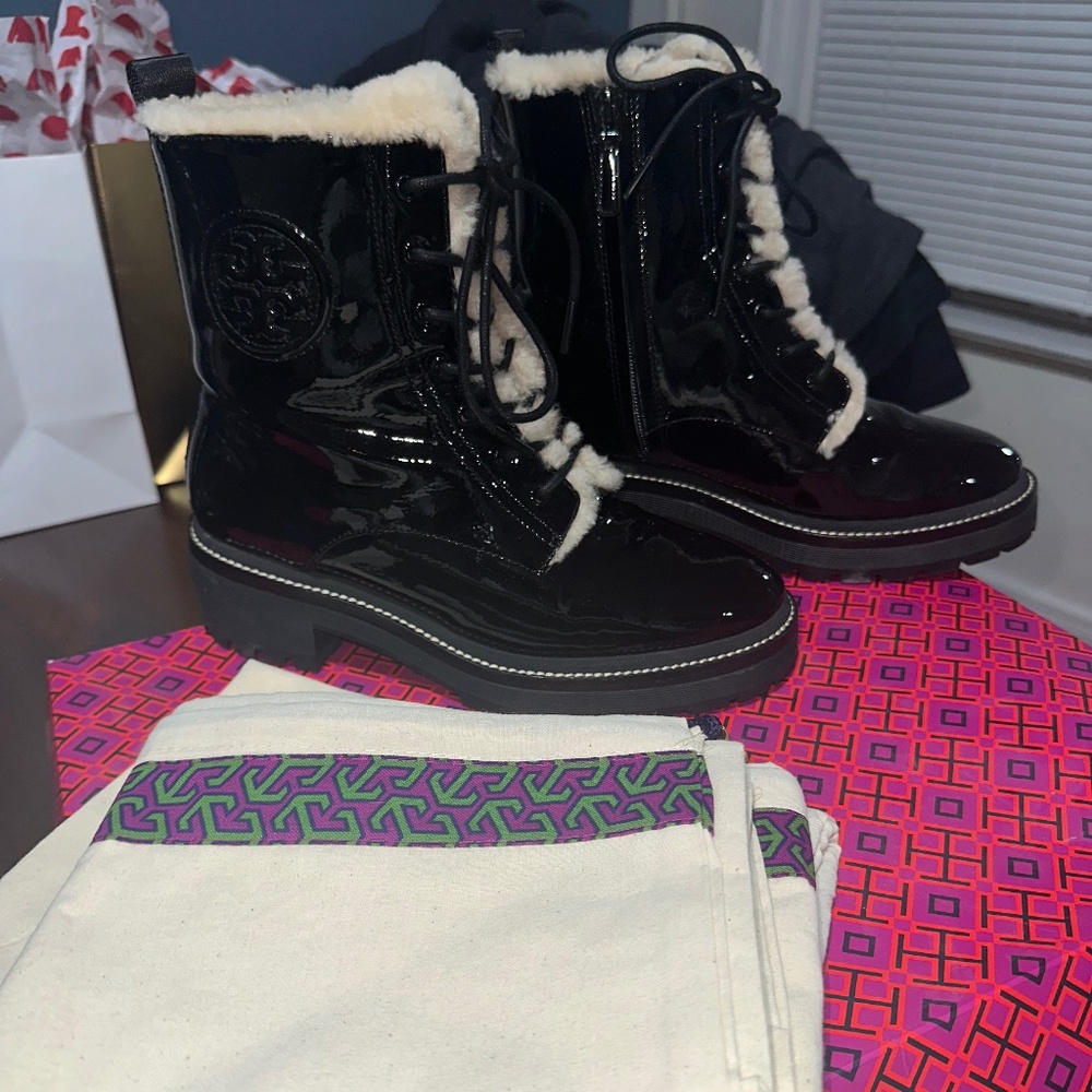 Tory Burch Miller Shearling Patent leather Lug boot